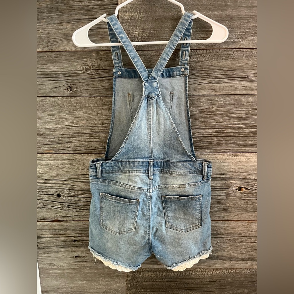 Cat & Jack Denim Short Overalls Size 10/12 - Picture 7 of 10